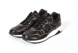 whiz-mita-sneakers-new-balance-mrt580-collaboration-3_1